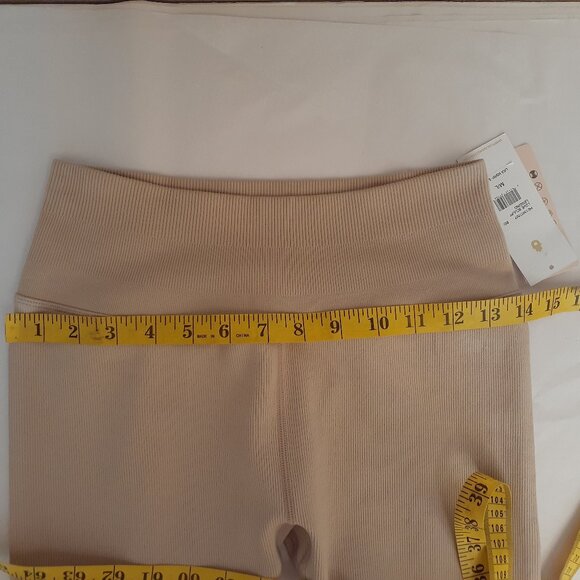 Spiritual Gangster Love Sculpt 7/8 Leggings NWT - Picture 11 of 14